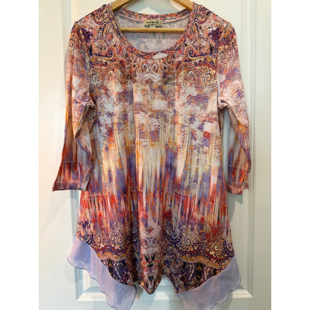 One World Live and Let Live Paisley Rhinestone Tunic Sharkbite Hem Top Medium